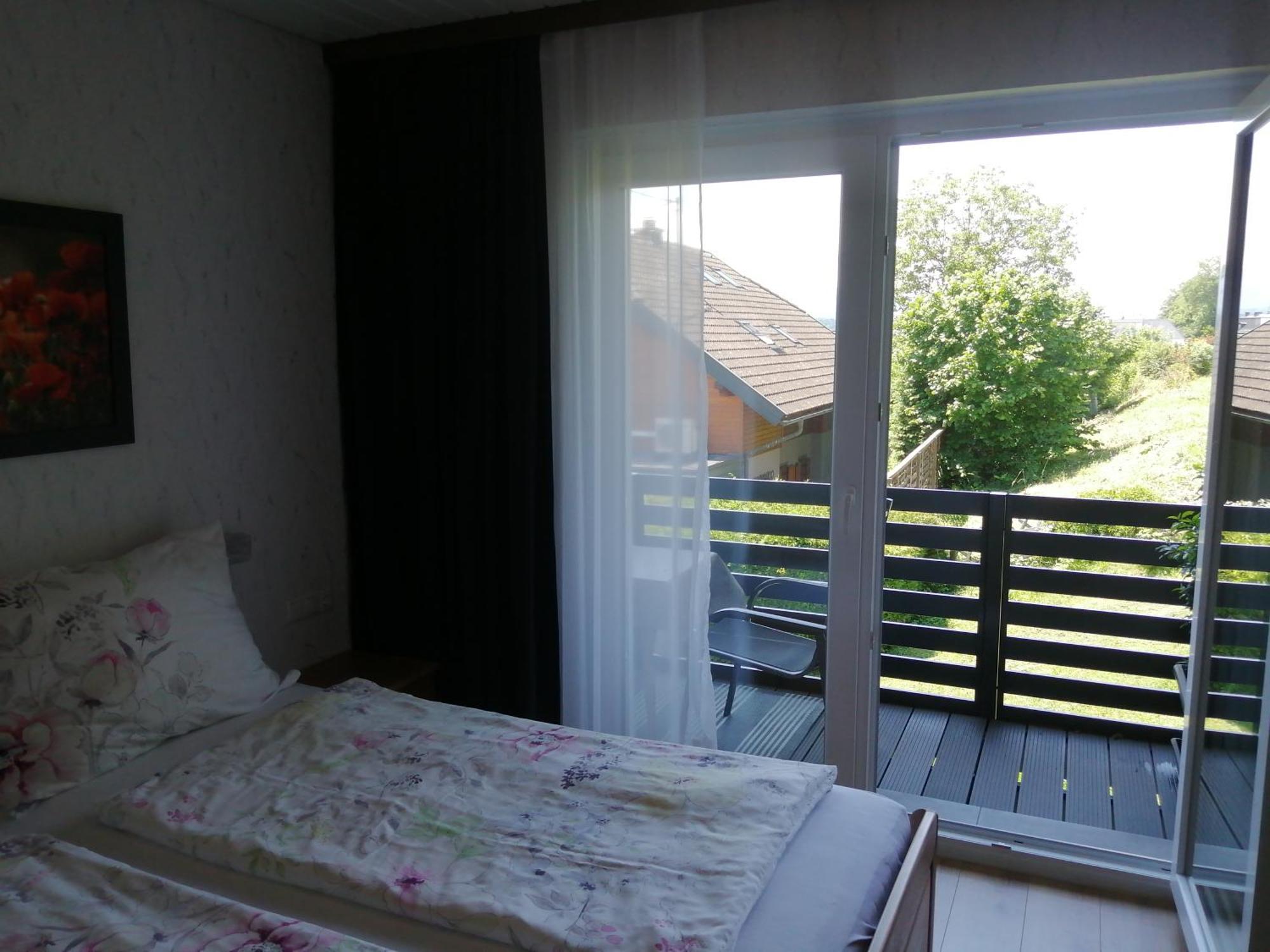 Hillside Rooms Portschach am Woerthersee Bilik gambar